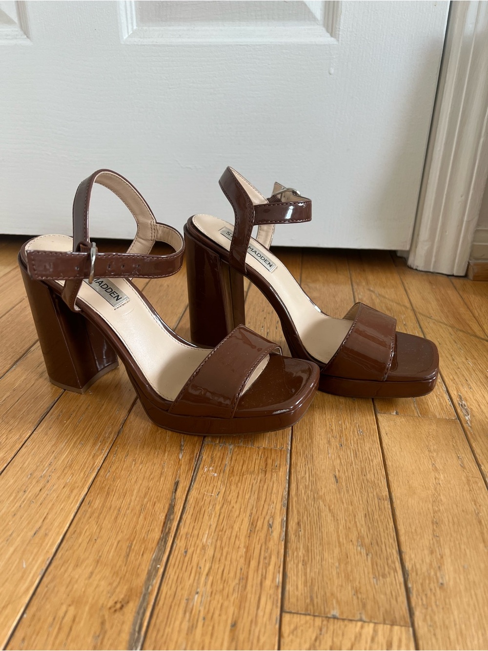 Steve Madden Brown Patent Platform Block Heels Size 6